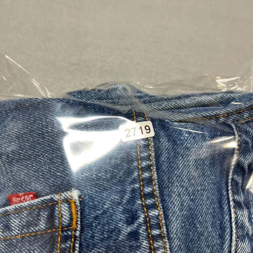 Levi's 550 Jeans Men 34x34 Blue Denim Light Wash Straight Leg Casual Relaxed-Fit